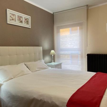 Biescas-Pirineo-Relax Apartment Bagian luar foto